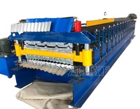 Machine de formage à froid de tôles de toiture en acier profilé ondulé et de tuiles métalliques, machine de formage à froid de tôles de toiture à double couche