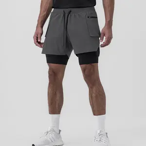 Grosir poliester kualitas tinggi Logo khusus 2 in 1 musim panas lapisan bernapas olahraga latihan Gym celana pendek pria dengan saku