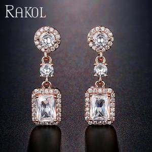 RAKOL EP1125 Nouveaux bijoux de mode pour femmes de haute qualité, bijoux de mariage plaqués or véritable, boucles d'oreilles brillantes en cristal - Product Image 5