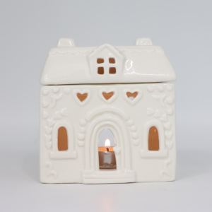 Commandes en gros et personnalisation disponibles Charmant <span class=keywords><strong>porte</strong></span>-bougie en céramique blanche creuse en forme de maison de Noël - Product Image 3