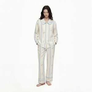 Ensemble de pyjama décontracté confortable pour femme printemps/automne - Style rayé avec revers, manches longues et pantalon long pour la maison - Product Image 2