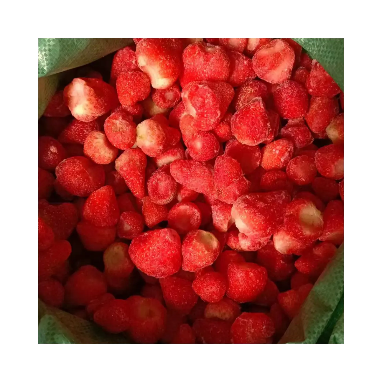 Mare Nostrum Fresas congeladas Limpiadas Enteras y desmenuzables Sin pesticidas con el mejor sabor Vendedor caliente Frutas congeladas de buena calidad