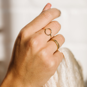 EManco Minimalist 316L Stainless Steel Classic Circle <strong>Ring</strong> for Women - Product Image 2