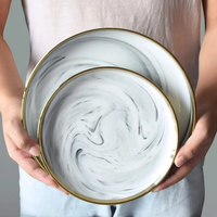 Assiettes de Dîner en Porcelaine Personnalisées avec Logo Nordique et Bord Doré – Assiettes de Présentation en Céramique de Luxe pour Restaurants, Mariages et Usage Domestique (Vente en Gros)