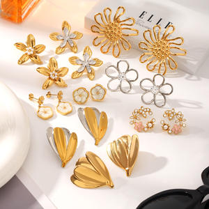 KITI Renkli Zirkon Çiçek Desenli Karışık Metal Yaprak Tasarımlı Paslanmaz Çelik Zarif Moda Kadın Küpe - Product Image 1