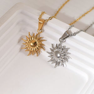 Collar de Oro para Mujer, Impermeable, con Colgante en Forma de Sol, Joyería Chapada en Oro de 18k, Collar con Colgante de Sol Simple - Product Image 3