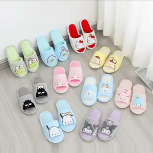 Fashion Indoor Comfy Anti Slip Outsole Luxury Indoor Cartoon Kitty Kuromi Faux Fur Plush Home House Fluffy Slippers for Women