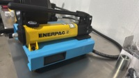 Mesin Crimping Selang Hidrolik Portabel Manual Seri INNO-P16 1 Inci Bersertifikasi CE ISO, Crimper Selang Kecil Dengan 7 Set Dies Gratis