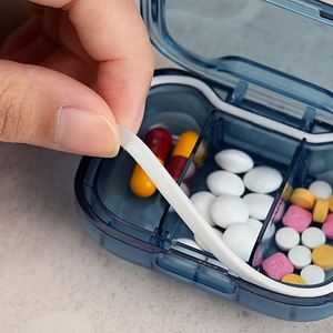 Pilulier personnalisé 7 jours, organiseur de médicaments portable triple dose anti-lumière pour le voyage - Product Image 2