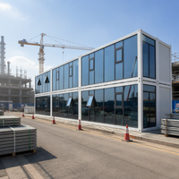 Maison préfabriquée modulaire de luxe à deux étages, assemblage rapide, conteneur de 20 pieds avec cuisine, salon et terrasse sur le toit
