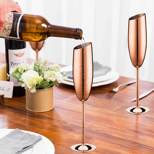Logos personnalisés Unique Métal Oblique En Acier Inoxydable Bar Mariage Cocktail Boisson Incassable Tiges 7oz Vin <span class=keywords><strong>Champagne</strong></span> Flûtes Verres - Product Image 4