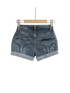 Pantalones cortos de mujer de moda de verano Retro americano de cintura alta de mezclilla costura botón detalle bordado bolsillo trasero moda Casual tela - Product Image 5