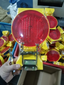 Luce di segnalazione lampeggiante a LED <span class=keywords><strong>solare</strong></span> ricaricabile - Product Image 4