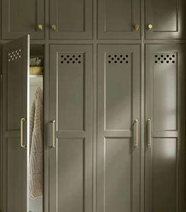 Armoire de haute qualité de style américain rétro, série verte, en bois massif, avec un design de segmentation haut et bas - Product Image 5