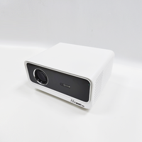 Technologie révolutionnaire de refroidissement liquide pour semi-conducteurs, 900 ANSI, 1080P, haut-parleurs intégrés, projecteur LED portable, système d'exploitation Linux personnalisé