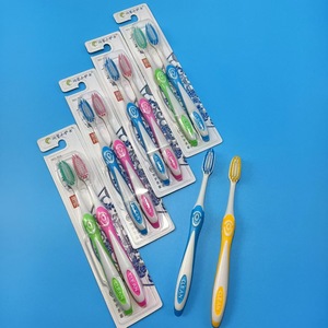 Brosse à dents 704 à poils fins et souples, articles de toilette pour soins personnels, manche en plastique, brosse à dents, source vendeur ambulant - Product Image 3