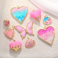 P99 Nuevo Charm de Joyería para Mujer, Chapado en Oro de 18K sobre Latón, con Esmalte Rosa, Diseño Romántico Cristiano de Mariposa, Corazón y Concha, Estilo Lindo, Moderno y Temático de Comida