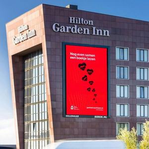 2025 Hot Custom P4 Full RGB High Refresh IP65 moduli Display a LED per esterni impermeabili 320*160mm 4mm entrambi OEM rivenditore fornitura - Product Image 4