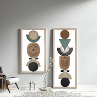 Sram & B — cadre en bois abstrait, décor mural, motif totem, entre cadre en bois, art