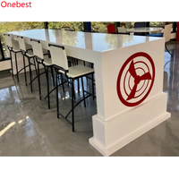 Bancs longs en surface solide Corian blanc glacier, taille personnalisée, table de buffet de restaurant pour 8 personnes