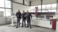 Machine de découpe jet d'eau 3000x1500mm 3 axes CNC pour le traitement du verre, de la pierre et des carreaux, avec certification CE et support technique