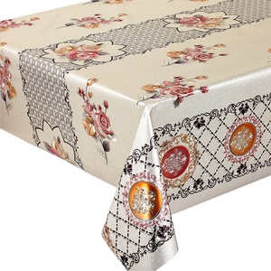 أغطية طاولات مطبوعة بنقوش ذهبية وفضية للفعاليات والتجمعات العائلية، منتج من قماش البوليستر - Product Image 3