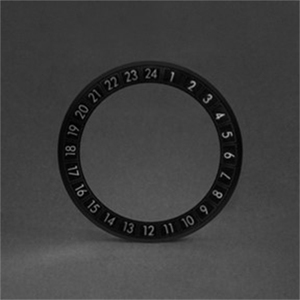 Verre de montre en cristal de saphir dur transparent avec design incurvé personnalisé OEM, revêtement antireflet et haute qualité - Product Image 4