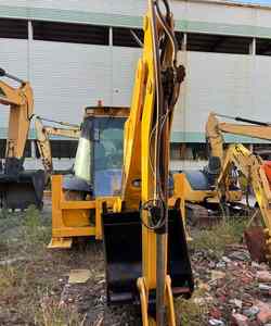 รถตักล้อยาง Caterpillar รุ่น 420F มือสอง สภาพ 90% ปี 2023 คุ้มค่า คุ้มราคา ใช้ชิ้นส่วนจาก Kawasaki และ Yuken - Product Image 5