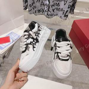 Baskets plateforme noires et blanches pour femmes, à lacets, décontractées, avec motif étoile - Product Image 1