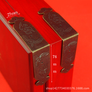 Esquineros Decorativos para Muebles 78x27mm, Protección de Bordes de Cuatro Lados para Cajas de Madera y Regalo, Estilo Antiguo - Product Image 1