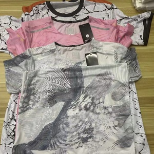 Maillot de football personnalisé pour hommes, short et chaussettes, 100 % polyester, impression par transfert thermique, col ras du cou, blocs de couleur, vente en gros usine - Product Image 4