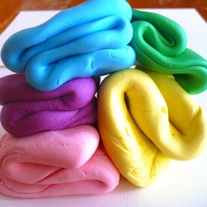 Pâte à <span class=keywords><strong>sucre</strong></span> pour décoration de pâtisserie, ingrédients halal certifiés, durée de conservation de 12 mois, seaux en boîtes - Product Image 2