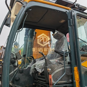 Excavadora de cadenas Hyundai 210LC-7 220 225 de 22 toneladas usada por una empresa surcoreana de maquinaria de construcción - Product Image 4
