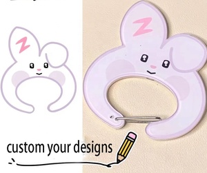 2025 nuovo stile cartone animato portachiavi acrilico Carabiner colorato all'ingrosso e supporto Design personalizzato per te - Product Image 1