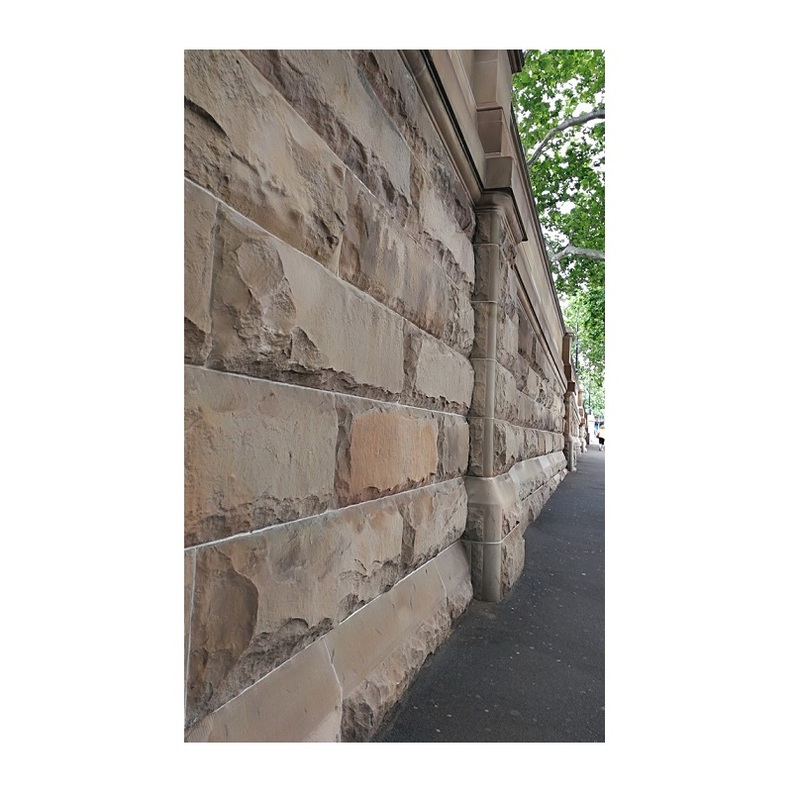 Natural Yellow Sandstone Retaining Stone Outdoor