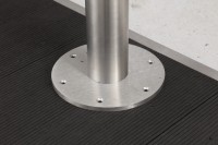 Colonne de douche LANO en acier inoxydable brossé pour extérieur, jet doux, pour villas, piscines, baignades sur la plage, design sur pied