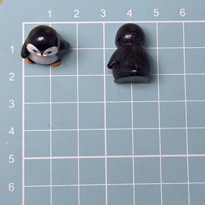 100個入り 3Dミニペンギンフィギュア まとめ売り 23*18MM 小さな冬のクリスマス動物オーナメント ホームクリスマスパーティーケーキトッパーデコレーション用 - Product Image 4