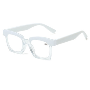 Lunettes de lecture réglables pour femmes avec support nasal et protection anti-lumière bleue - Product Image 4