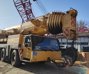รถเครน Liebherr LTM1200-5.1 200 ตัน ปี 2016 มือสอง รถเครนเคลื่อนที่ Liebherr 200 ตัน มือสอง - Product Image 2