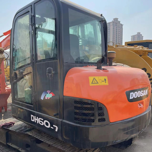 รถขุดดิน Doosan DH60 มือสอง - Product Image 1