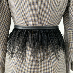 Cintura in vera pelle di design <span class=keywords><strong>con</strong></span> cintura alla moda rifinita in piuma di struzzo - Product Image 3