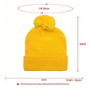 Gorro de lana tejido para mujer, para otoño e invierno, cálido, grueso, con logo personalizado y pompón. - Product Image 3