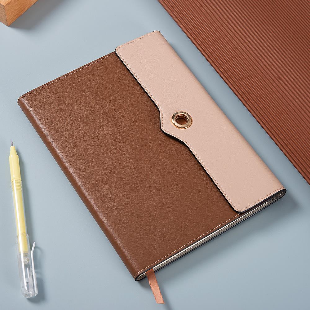 สีน้ำตาล