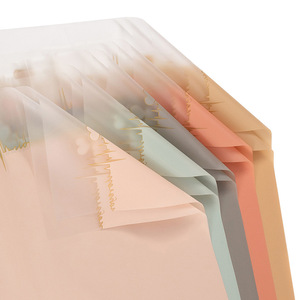 Usine en gros étanche fleur papier d'emballage battement de coeur gelée <span class=keywords><strong>Film</strong></span> Bouquet synthétique PE synthétique emballage pour fleurs - Product Image 5