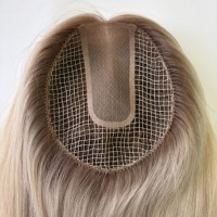 Topper capillaire européen en filet à clipser pour cheveux clairsemés et perte de cheveux, léger et respirant, avec base en soie naturelle pour femmes