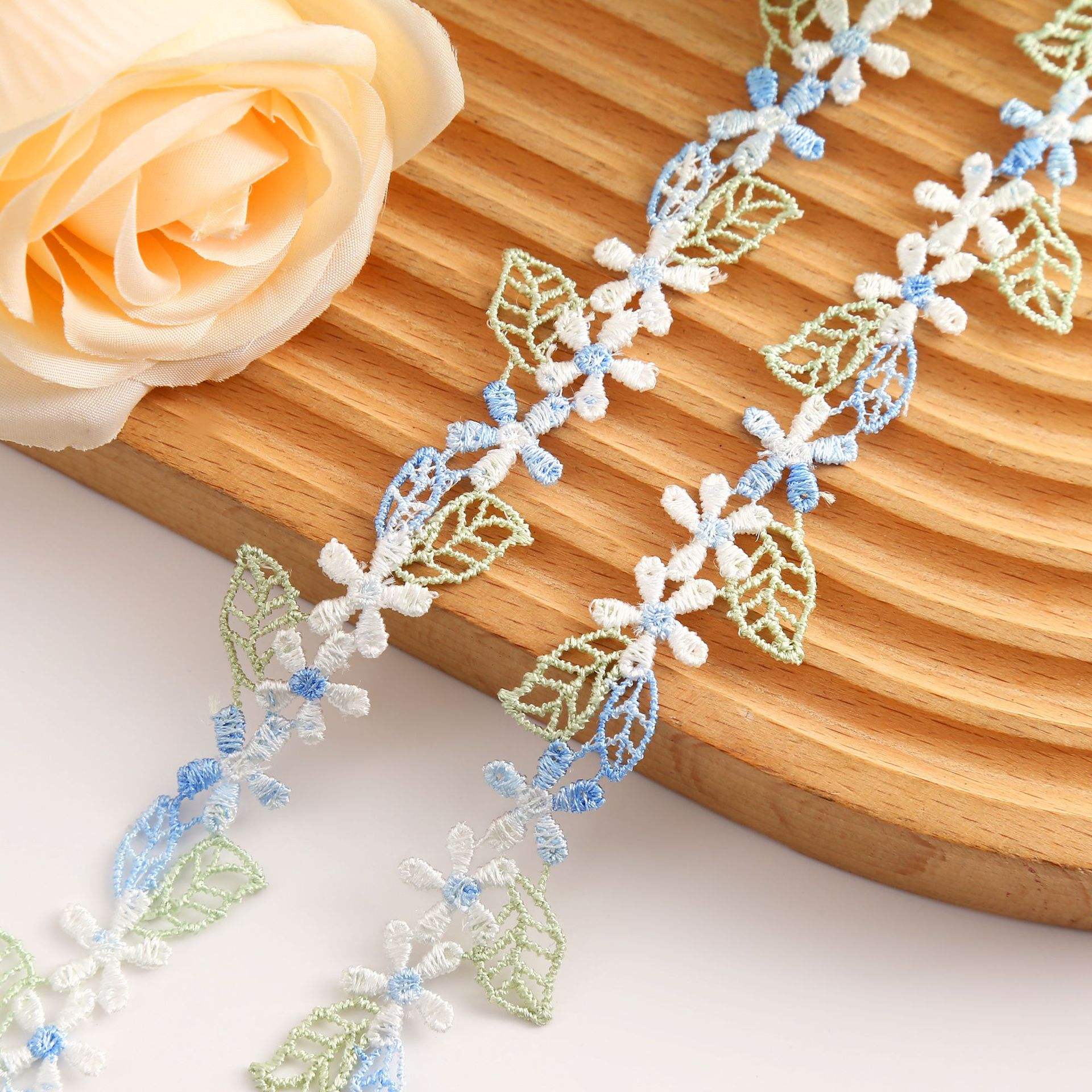 Blue plum blossom [2cm]