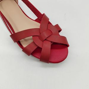 Chaussures de sport pour femmes, 2022 En cuir PU. Plat <span class=keywords><strong>sandale</strong></span> personnalisé - Product Image 5