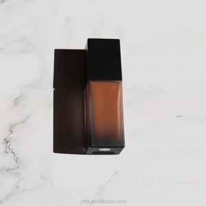 รองพื้นแต่งหน้าสำหรับผู้หญิงสีดำ - Product Image 4