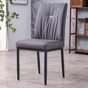 Sillas de Comedor Modernas de Lujo en Cuero Sintético Ecológico, Asientos Cómodos, Fáciles de Limpiar, Patas de Metal, Respaldo Plegado, Color Personalizado - Product Image 5