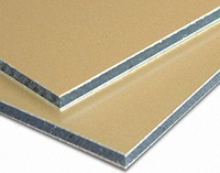 Panneau composite aluminium-plastique de 4 mm : léger et résistant aux intempéries, adapté pour les revêtements muraux décoratifs extérieurs